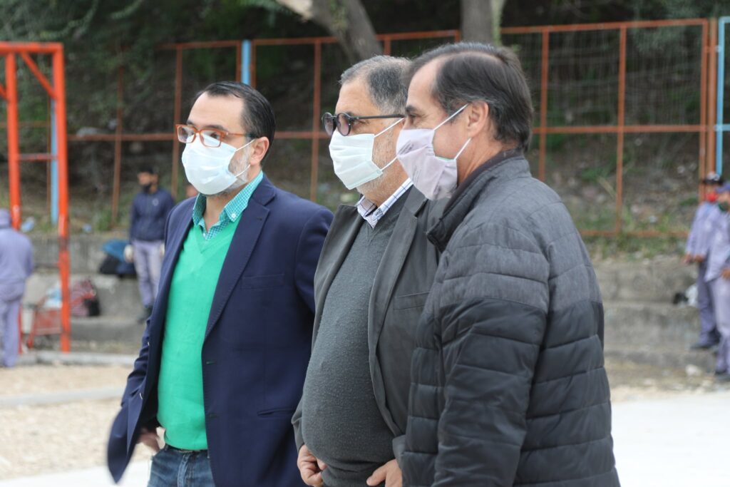 El intendente Jorge, junto al concejal Aguiar y el Secretario Montiel visitaron la obra de reconstrucción del polideportivo