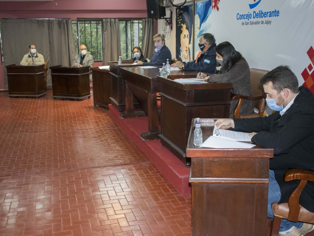 Reunión en el Concejo Deliberante para regular la venta de productos veterinarios