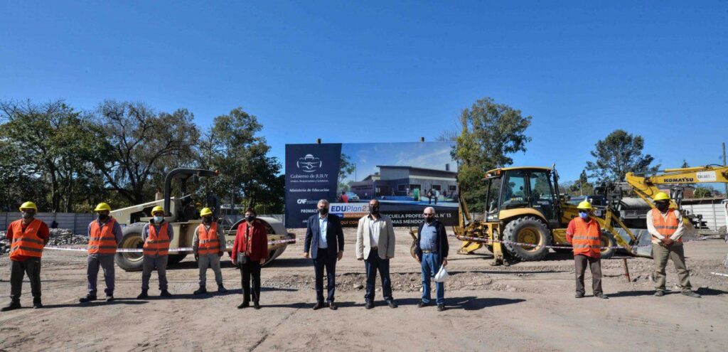 El gobernador firmó el acta para la construcción de una nueva escuela en Palpalá