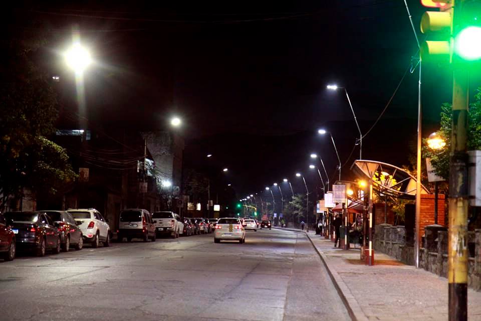 Nuevas luminarias en Av. Santibáñez