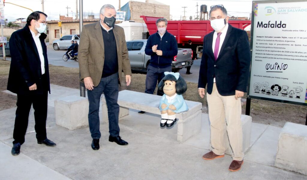 En Alto Comedero quedó inaugurada la escultura de Mafalda para homenajear al gran Quino