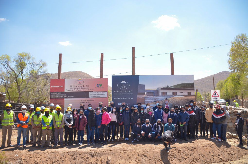 El Gobernador encabezó en Cochinoca el inicio oficial de obra correspondiente al nuevo edificio para el Colegio Secundario Nº 22.