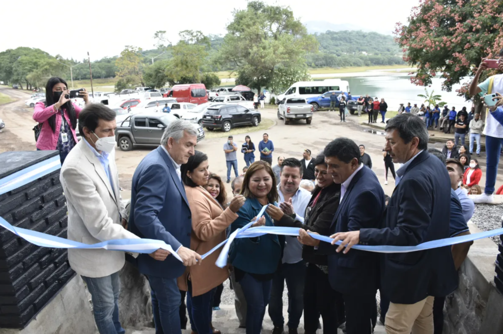 El gobernador se refirió al proyecto turístico en El Carmen, señalando que va a generar más fuentes de trabajo a partir del desarrollo comercial de la zona de los diques.