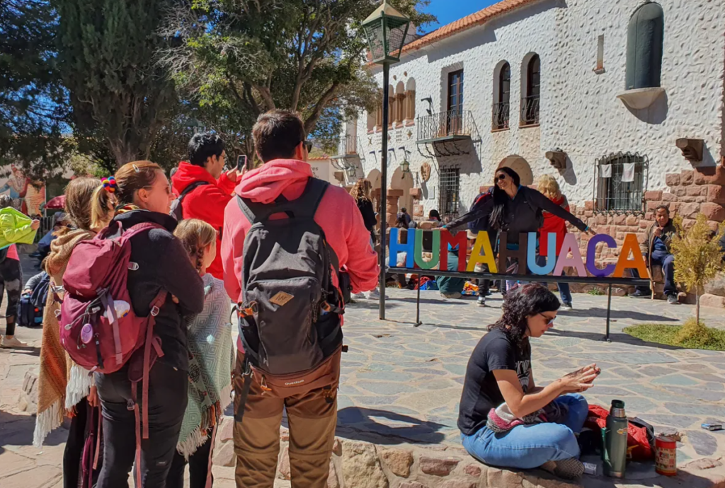 En el fin de semana largo de Semana Santa mas de 25 mil personas visitaron Jujuy generando un nuevo récord de turistas y una ocupación provincial del 92,5% y un movimiento económico de $292.666.237.