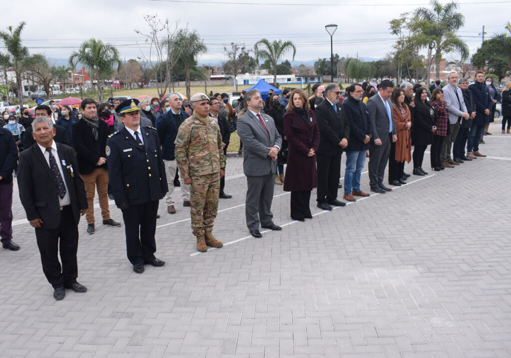 Como todos los años en el Barrio Malvinas, el Centro Vecinal organizó el tradicional acto y desfile del “Día 10 de Junio: Día de la Afirmación de los Derechos Argentinos sobre las Islas Malvinas, Islas y Sector Antártico.