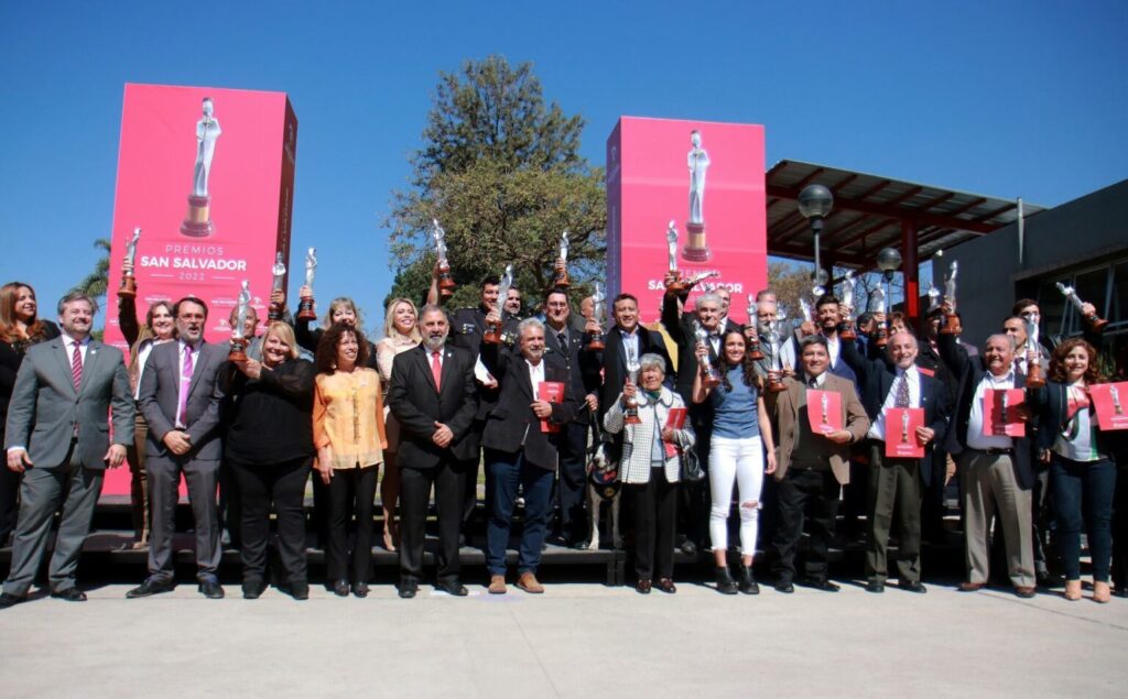 El Intendente Jorge presidió una nueva edición de los premios San Salvador que la Municipalidad entrega para reconocer a personalidades e instituciones destacadas.