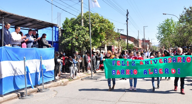 Durante las celebraciones en el barrio Alberdi, el intendente Raúl “Chuli” Jorge anunció un importante proyecto urbanístico para reordenar y dar más seguridad y previsibilidad a todo el sector del canal Alvarado.