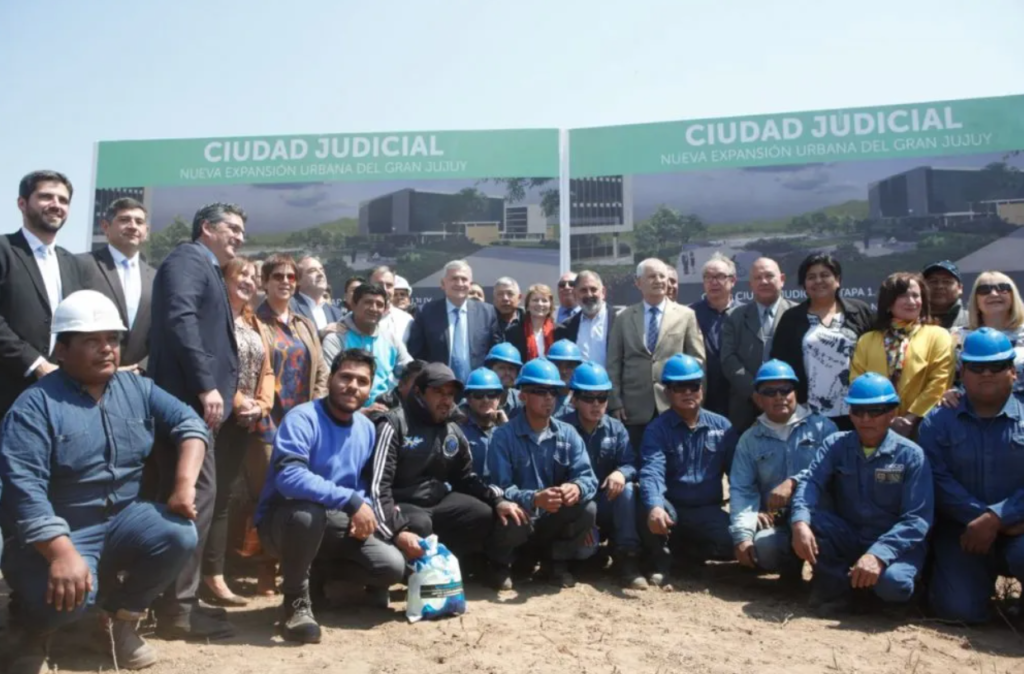 El Gobernador de la Provincia encabezó el acto de inicio de obras correspondiente al proyecto de Ciudad Judicial en el barrio Alto Padilla.